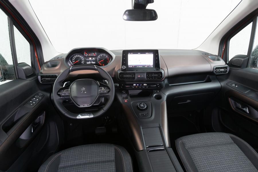 Торпедо Peugeot Rifter GT Line 2018 года  (WW) (фото 33 из 43)